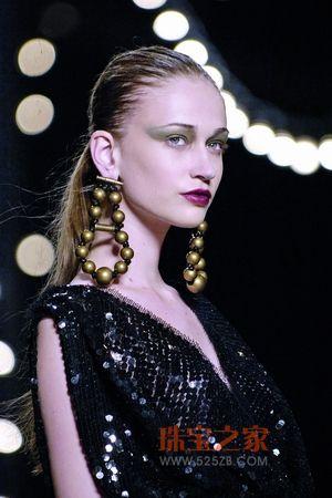 �ϰ����Ļ���