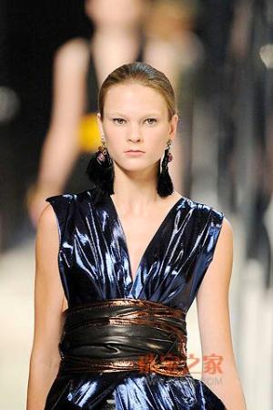 �ݻ����Ŷ���̫����